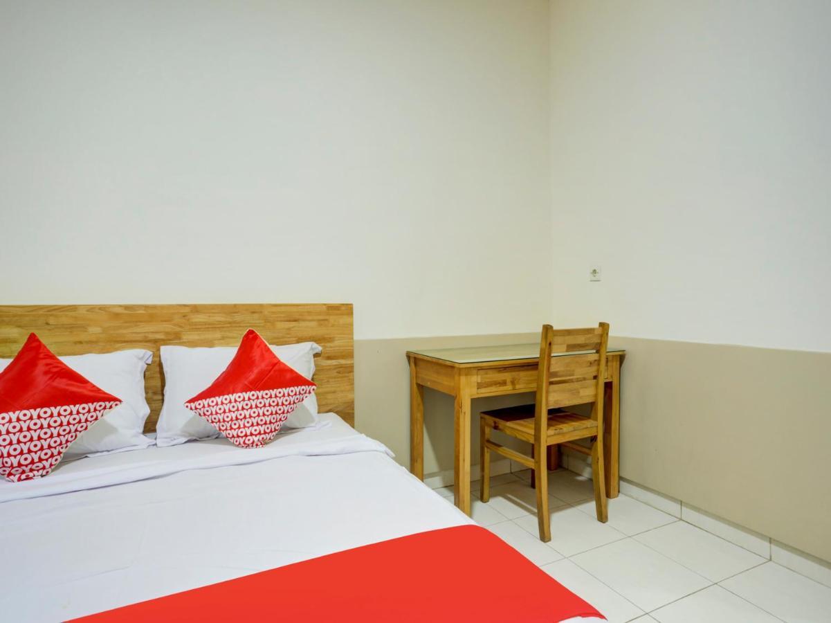 Oyo Flagship 90754 Alamanda Guesthouse Denpasar Exterior foto
